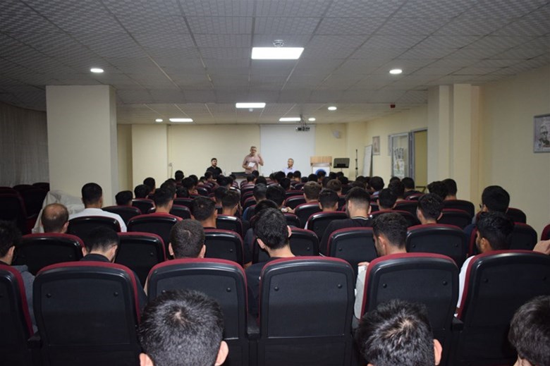 YURTTA “UYUM VE İLETİŞİM” SEMİNERİ