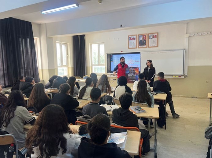 DENEYAP ATÖLYELERİ OKULLARDA TANITILIYOR