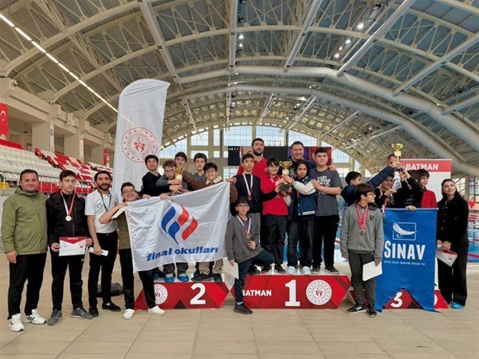 YÜZME YILDIZ ŞAMPİYONLARI BELLİ OLDU