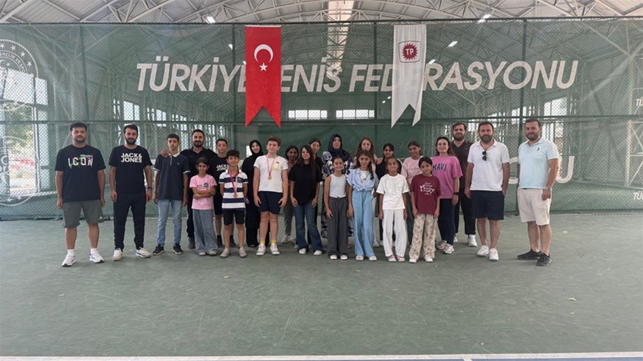 ANALİG TENİS İL SEÇMELERİ TAMAMLANDI