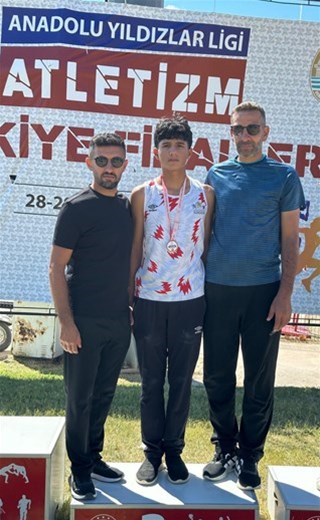 ZEKERİYA ŞEYHANİ TÜRKİYE 3.’SÜ!