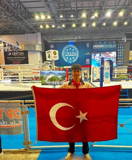 BATMANLI SEMİH İTALYA’DA DÜNYA ARENASINDA